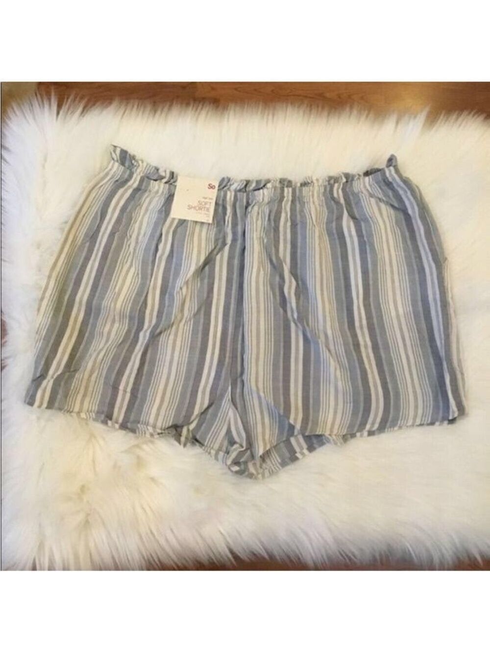 SO striped high rise shorty short Woman’s Juniors size XL blue and white - Picture 2 of 15